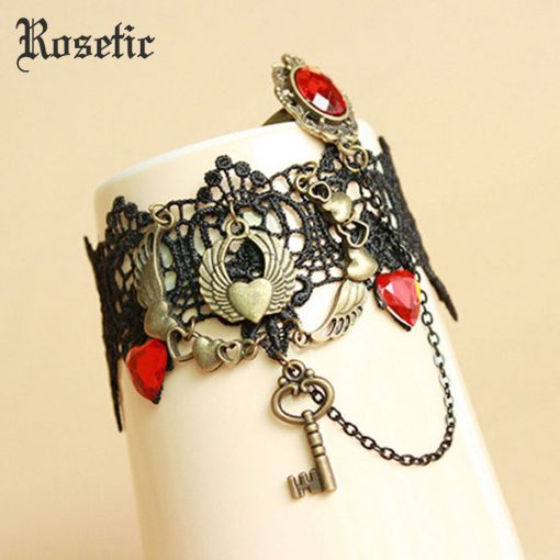 Rosetic Woman Vintage Gothic Lace Bracelets Hollow Heart-Shaped Rhinestone Girls Festival Party Chain Ring Bracelet Accessories 3